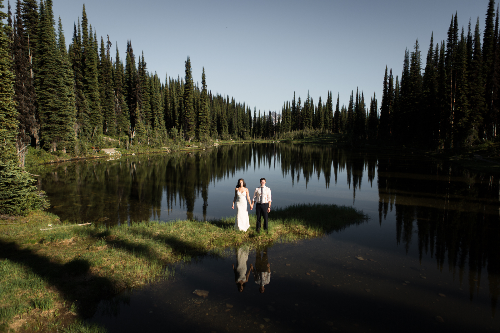 63Andrew_Pavlidis_Photography_Jess_and_Tristan_Revelstoke_Elopement_Calgary_Wedding_Photographer-9213