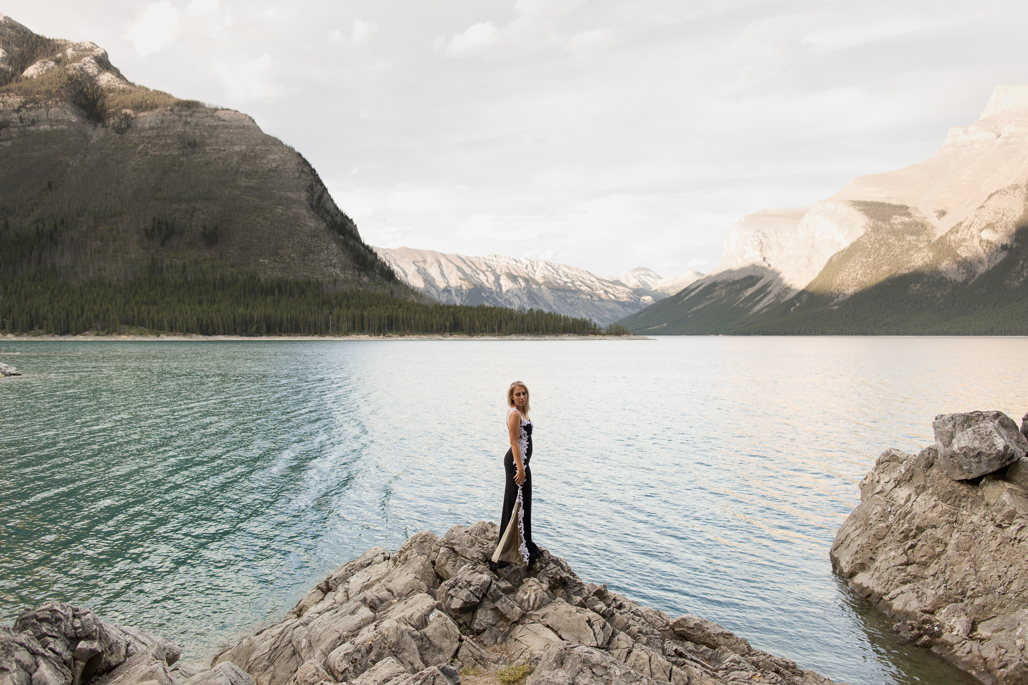 18-Willow_and_Wolf_Photography_Sandra_and_Shawn_Banff_Engagement178-Willow_and_Wolf_Photography_Sandra_and_Shawn_Engagement_Banff_BEC_8719