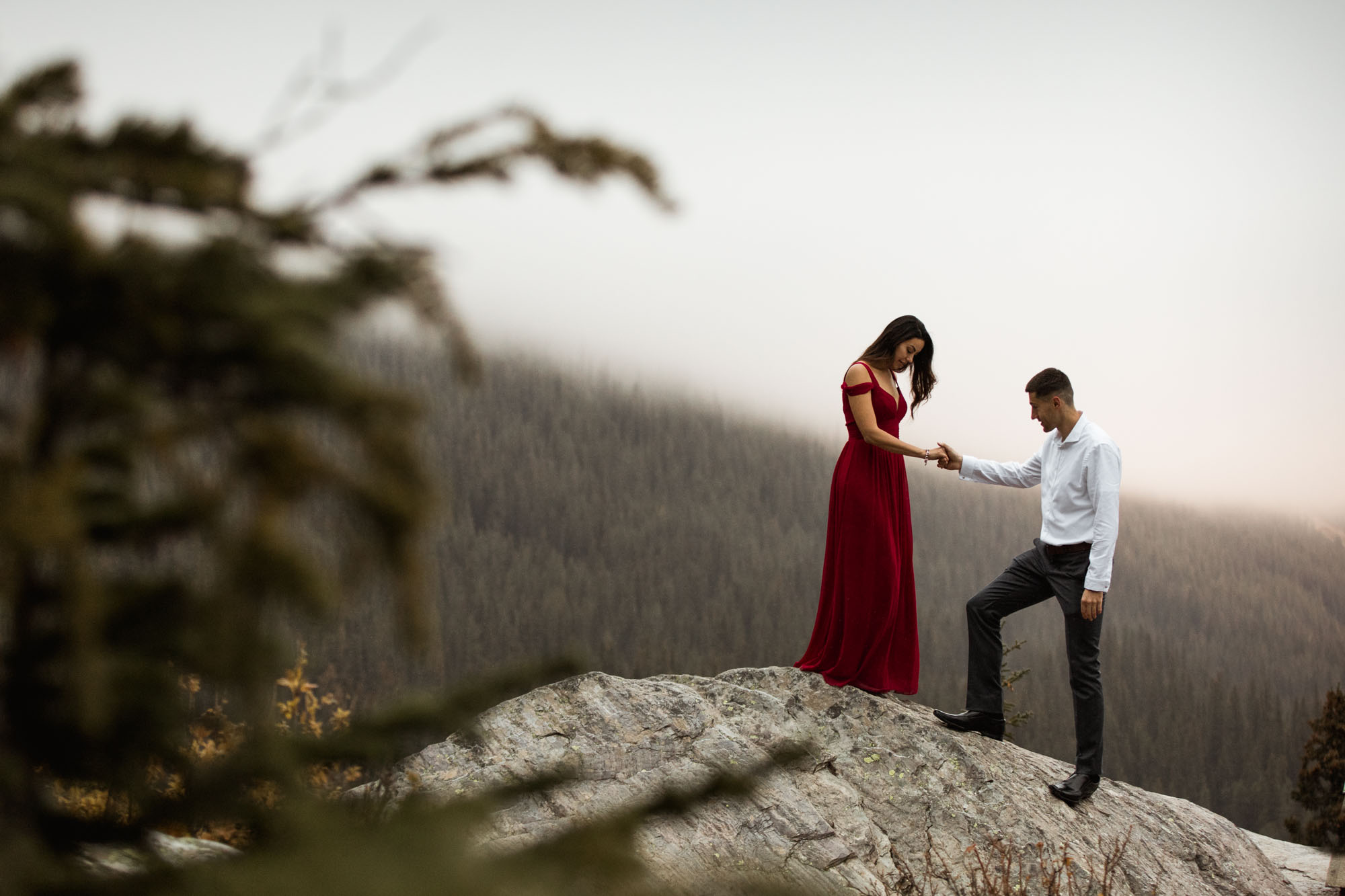 Moraine Lake Engagement - Willow and Wolf Photography