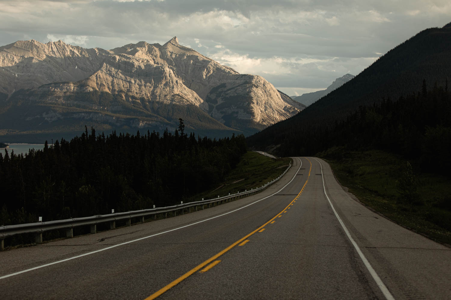 drive to Lake Abraham