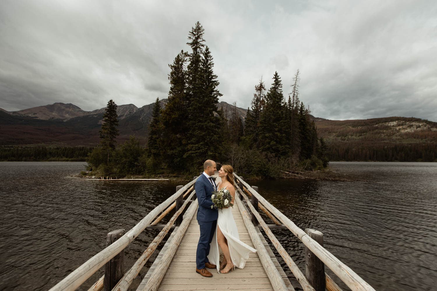 Pyramid Island Wedding Jasper