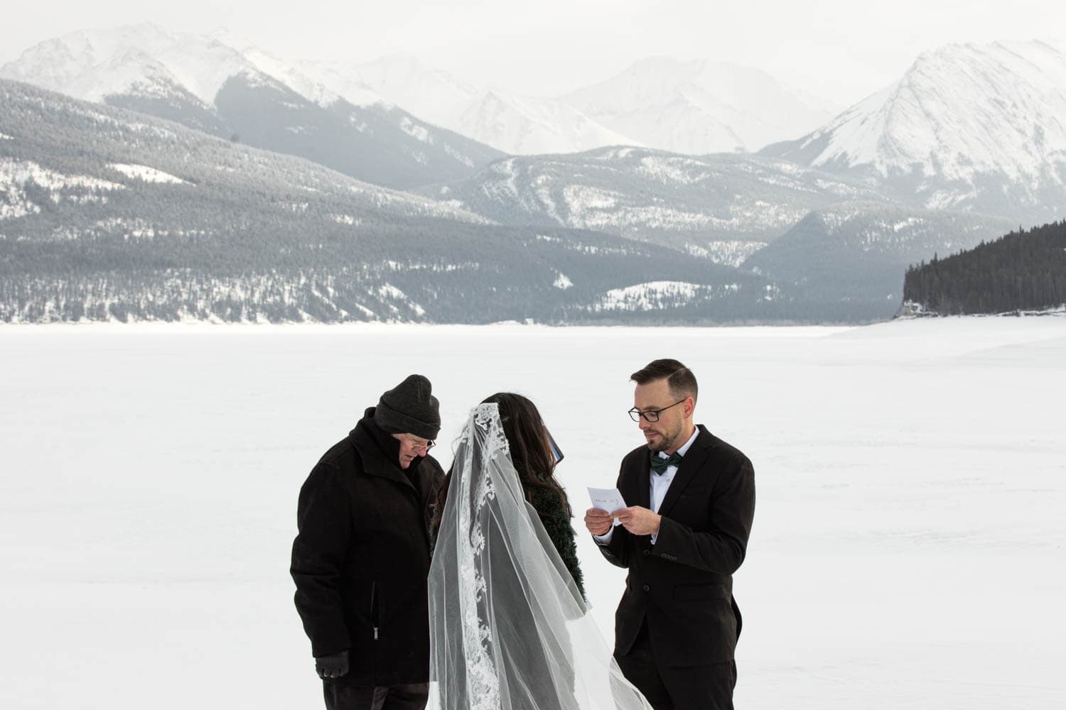 Abraham Lake Winter Elopement