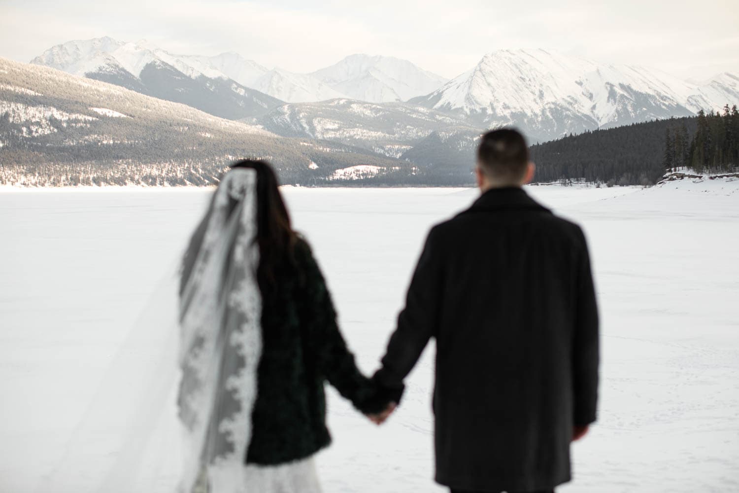 Abraham Lake Winter Elopement