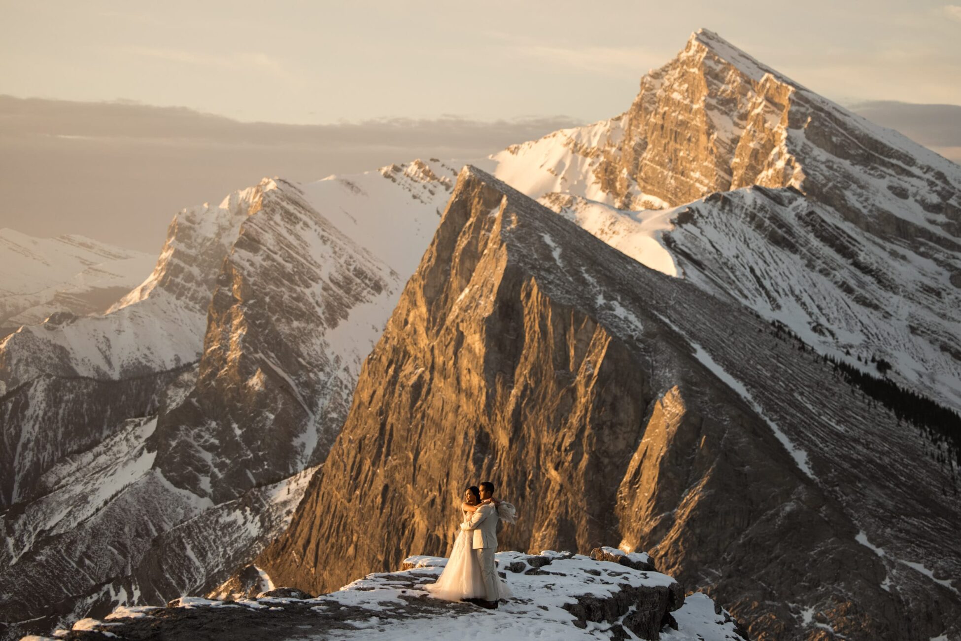 canmore sunrise hiking elopement